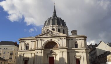 son dôme fascine, voici l'histoire de l'église Notre-Dame-de-Bon-Port