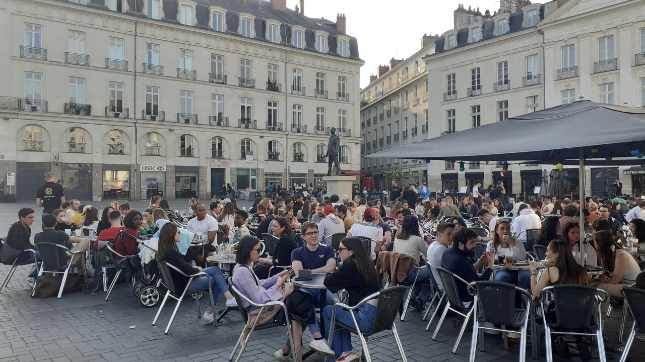 nos cinq terrasses de restaurant où il fait bon manger en extérieur