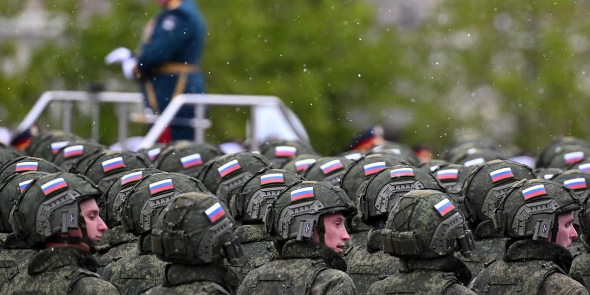 Guerre en Ukraine : la Russie a massé « jusqu'à 100 000 » soldats près d'une ville clé de l'est du pays, alerte Zelensky - Sud Ouest
