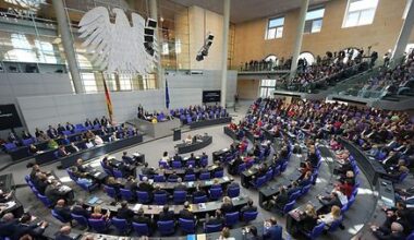 Défense, infrastructures : le Parlement approuve une réforme du frein à l’endettement