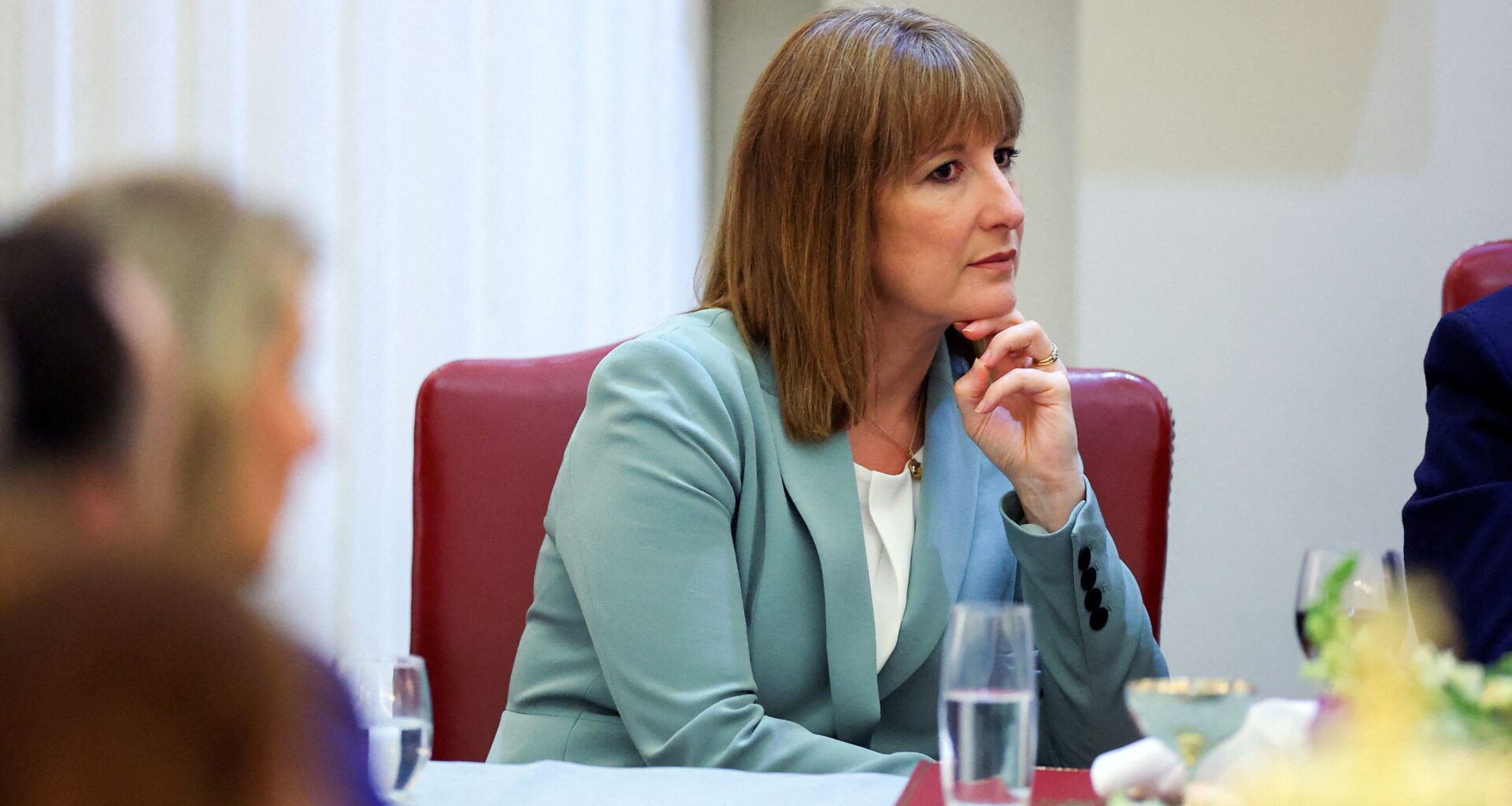 Royaume-Uni : Rachel Reeves face à des choix budgétaires "impossibles" selon un think tank