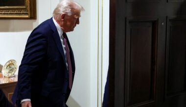 Trump envisage encore d'imposer des sanctions économiques "très sérieuses" à la Russie