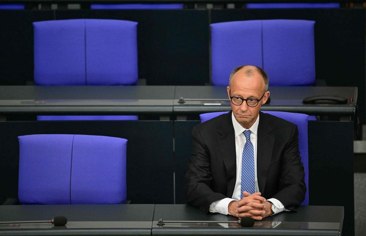 Allemagne : en 100 jours, Friedrich Merz déjà au plus bas dans les sondages
