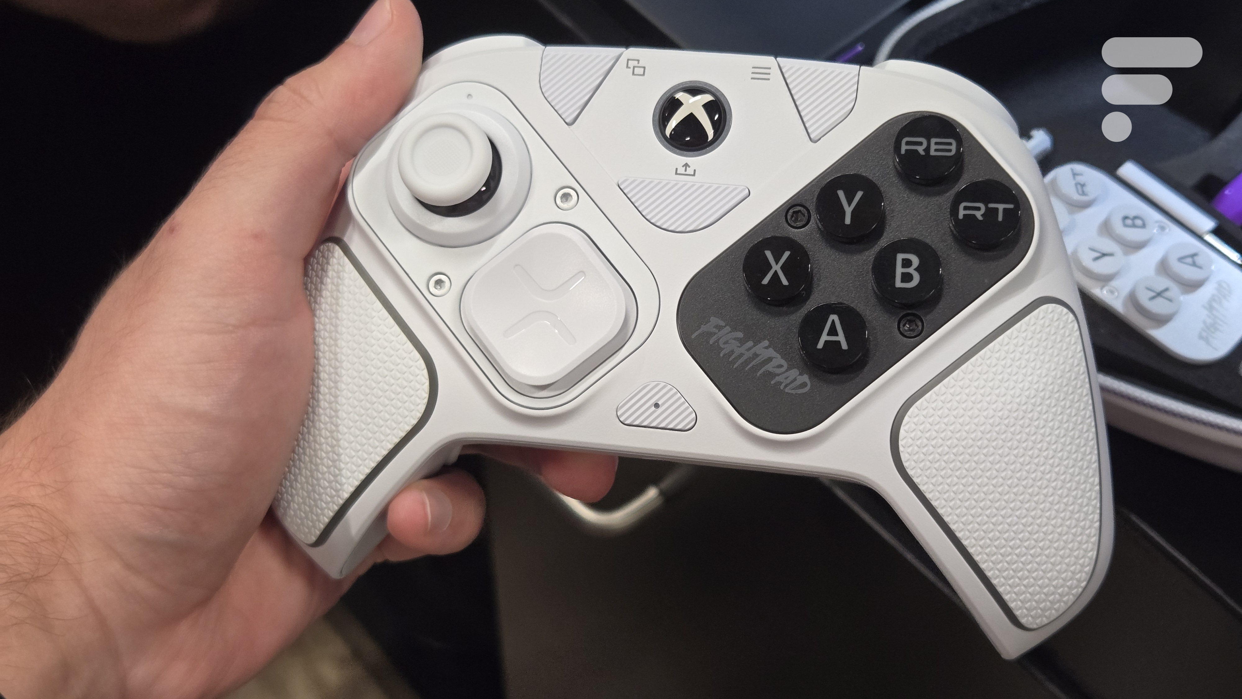TurtleBeach Victrix Pro BFG vue de face