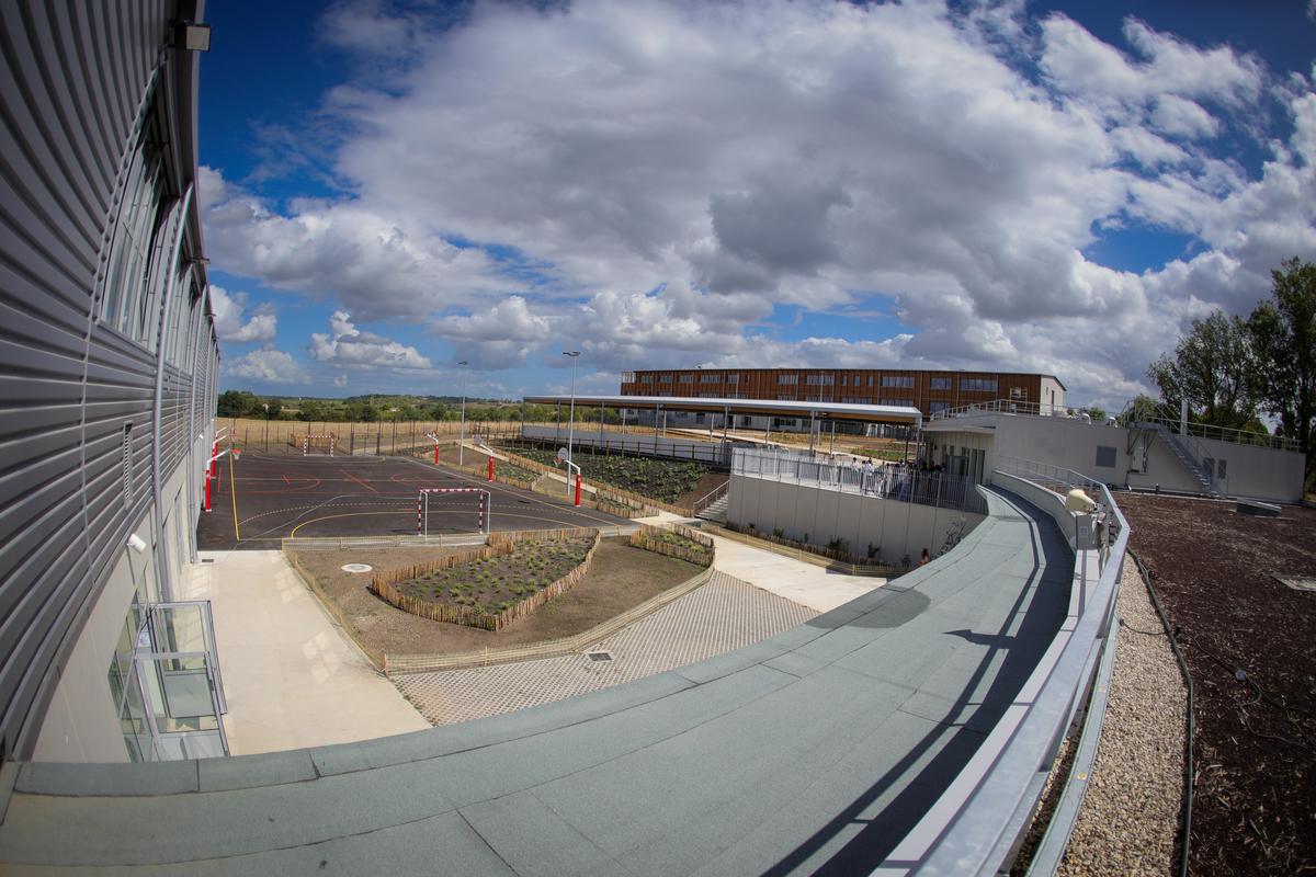 Près de Bordeaux, un nouveau collège avec la biodiversité dans le cartable