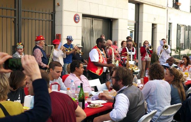 2.000 « Hyper voisins » achètent ensemble une maison en plein XIVe