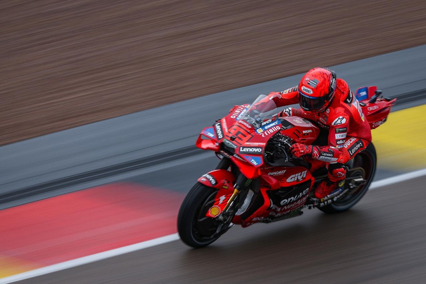 Marc Marquez remporte le sprint en Allemagne, Quartararo troisième