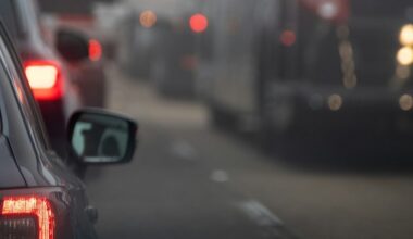 Qu’est-ce que sont ces "freinages fantômes" où les voitures freinent toutes seules, mettant en péril la sécurité des automobilistes ? : Actualités