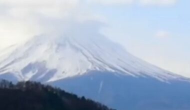 Un Japonais de 102 ans devient la personne la plus âgée à atteindre le sommet du mont Fuji : Actualités