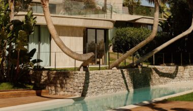 Une villa d'architecte brutaliste dans la nature d’Ibiza