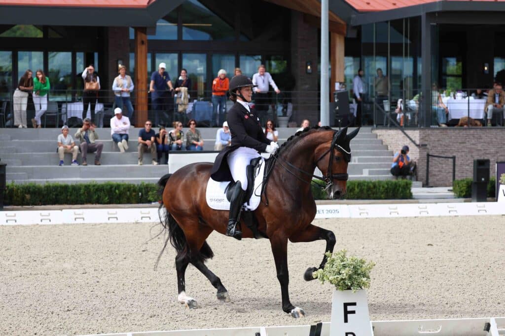 Cathrine Dufour et Mount St John Freestyle remportent le Grand Prix à Crozet