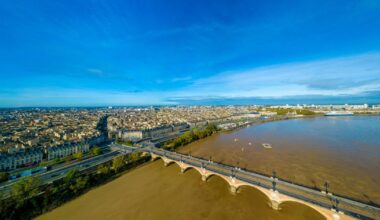 à Bordeaux, le maire Pierre Hurmic veut créer une zone de baignade dans la Garonne