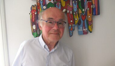 "Ce livre a été une véritable thérapie". L'ancien maire de Pont-Audemer publie ses mémoires