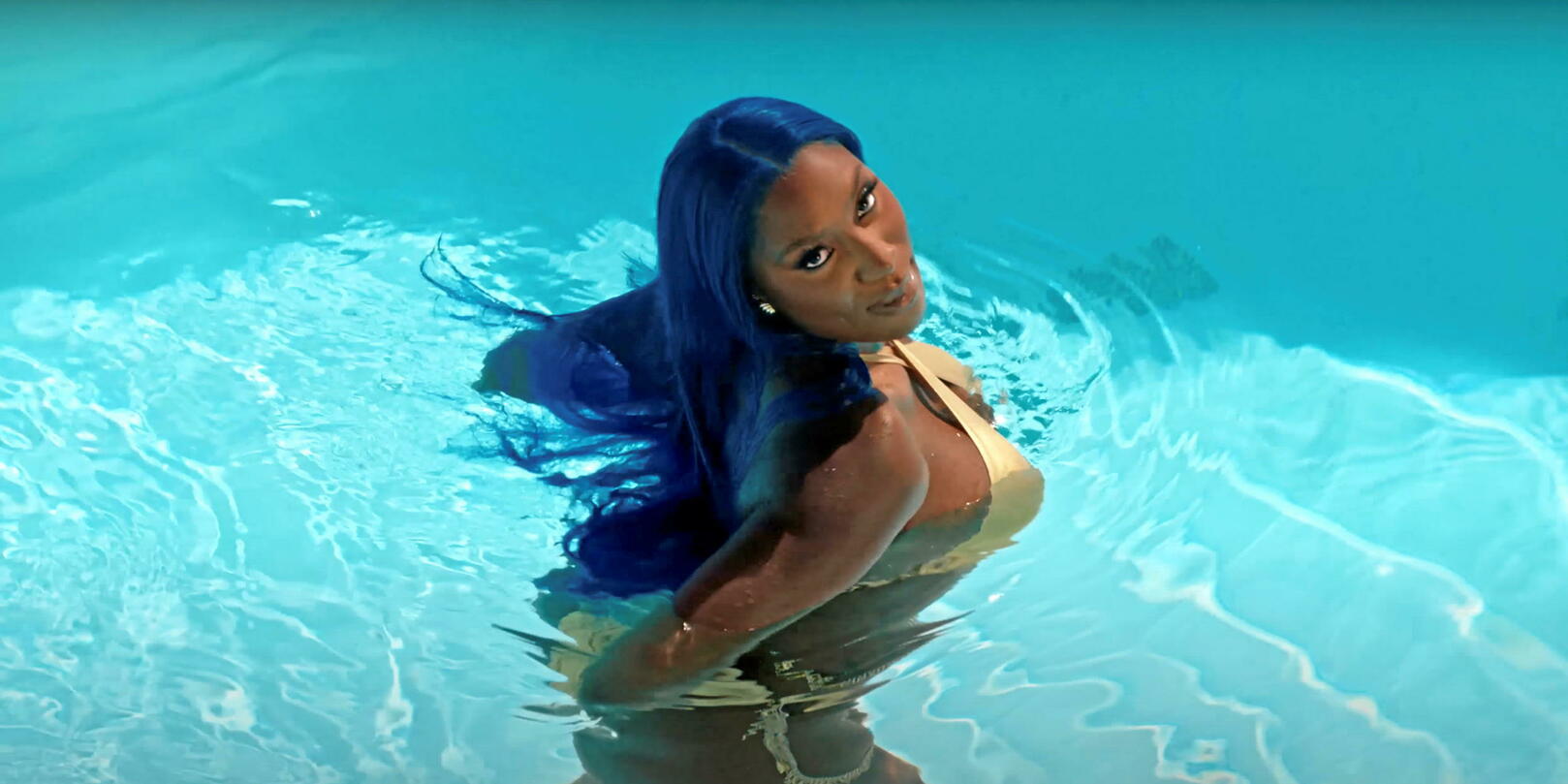 Aya Nakamura, Booba, Theodora, Oklou… Les 10 meilleures chansons de l’été 2025