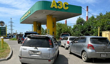 En Russie, les attaques stratégiques ukrainiennes provoquent une pénurie de carburant