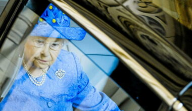 Un livre sur Elizabeth II et le Brexit secoue le Royaume-Uni