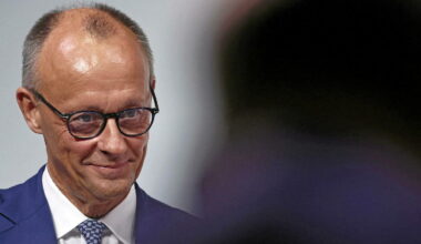 À Brégançon, les embarras du chancelier allemand