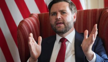 JD Vance assure que les États-Unis veulent «programmer» une rencontre Trump-Poutine-Zelensky