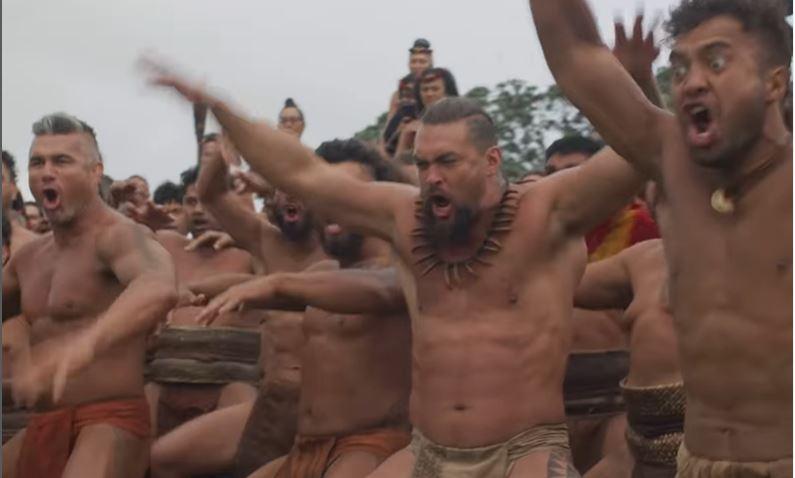 en vidéo, le puissant haka des All Blacks accompagné de l’acteur Jason Momoa