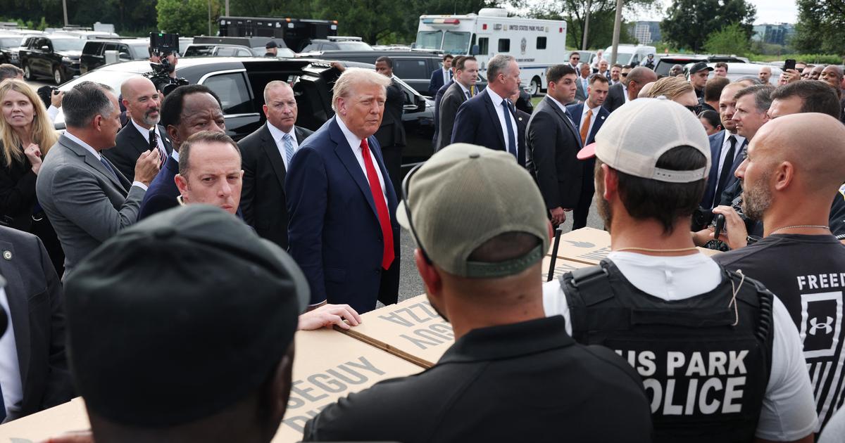 Trump s’est rendu auprès des policiers et soldats de la Garde nationale déployés à Washington