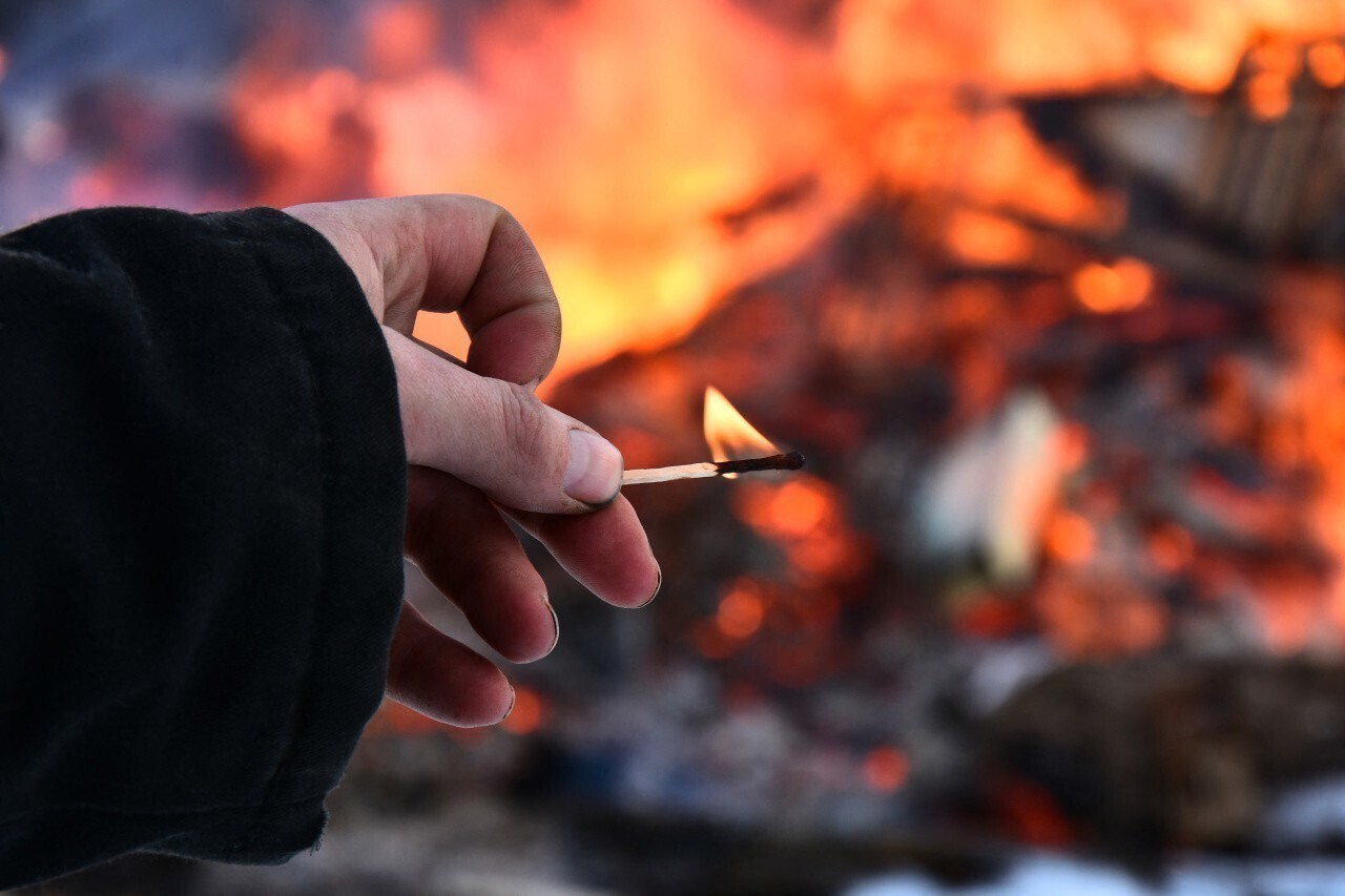 Près de Lyon. Un dangereux pyromane arrêté après des incendies en série dans cette commune