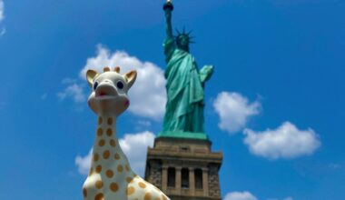 un nouveau concours photo avec Sophie, la girafe globe-trotter