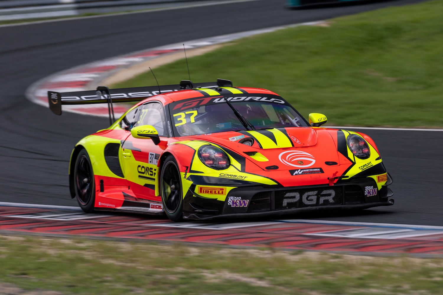 Les live vidéos du jour en GTWC Asia et GT4 Europe