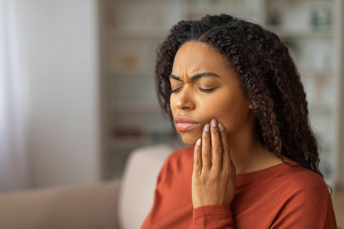 À 38 ans, elle pensait souffrir d'un banal mal de dents, c'était un cancer du poumon rare et agressif