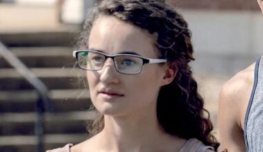 Après une longue bataille contre une tumeur cérébrale, l'actrice Kelley Mack, 33 ans, vue dans les séries "Chicago Med", "9-1-1" et "The Walking Dead" est décédée