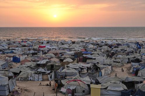 Des tentes de réfugiés palestiniens à Gaza, le 10 août 2025.