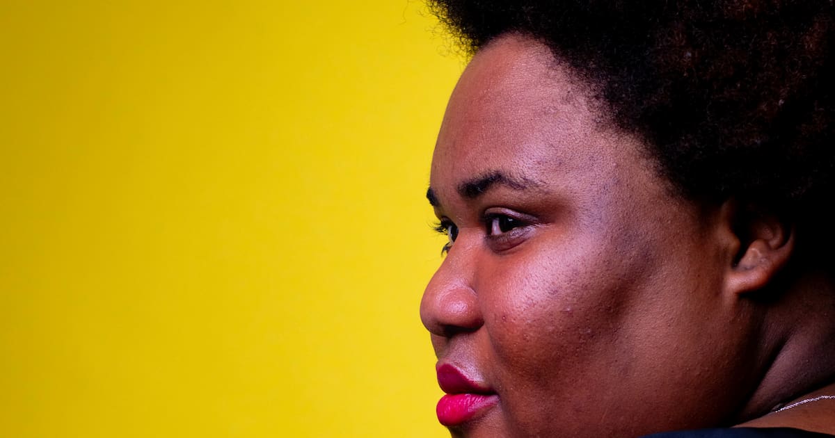 «Avale» de Séphora Pondi : goût double – Libération