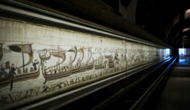 La tapisserie de Bayeux s'apprête à entreprendre un voyage délicat jusqu'à Londres
