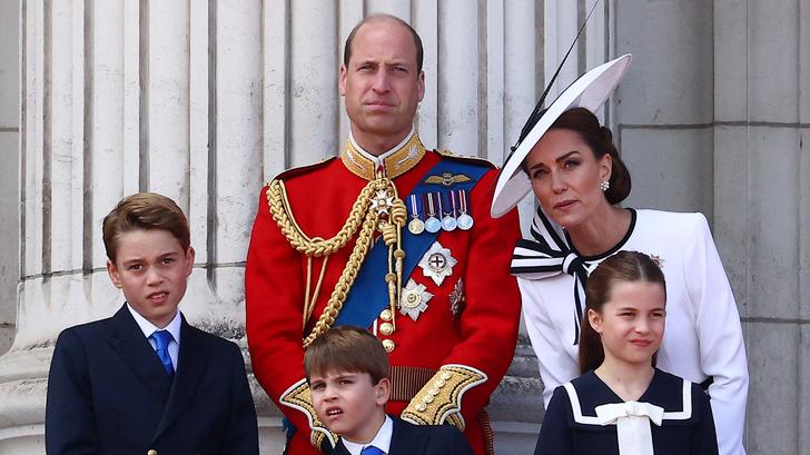 George, le prince William, Louis, Kate et Charlotte se tiennent sur le balcon du palais de Buckingham, le 15 juin 2024. (Photo d’illustration)
