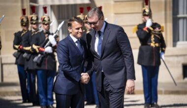 Macron milite pour l’adhésion de la Serbie malgré sa proximité avec la Russie