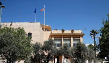 Israël menace la France d’imposer la fermeture de son consulat général à Jérusalem