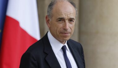 «Emmanuel Macron doit accepter d’anticiper sa démission»