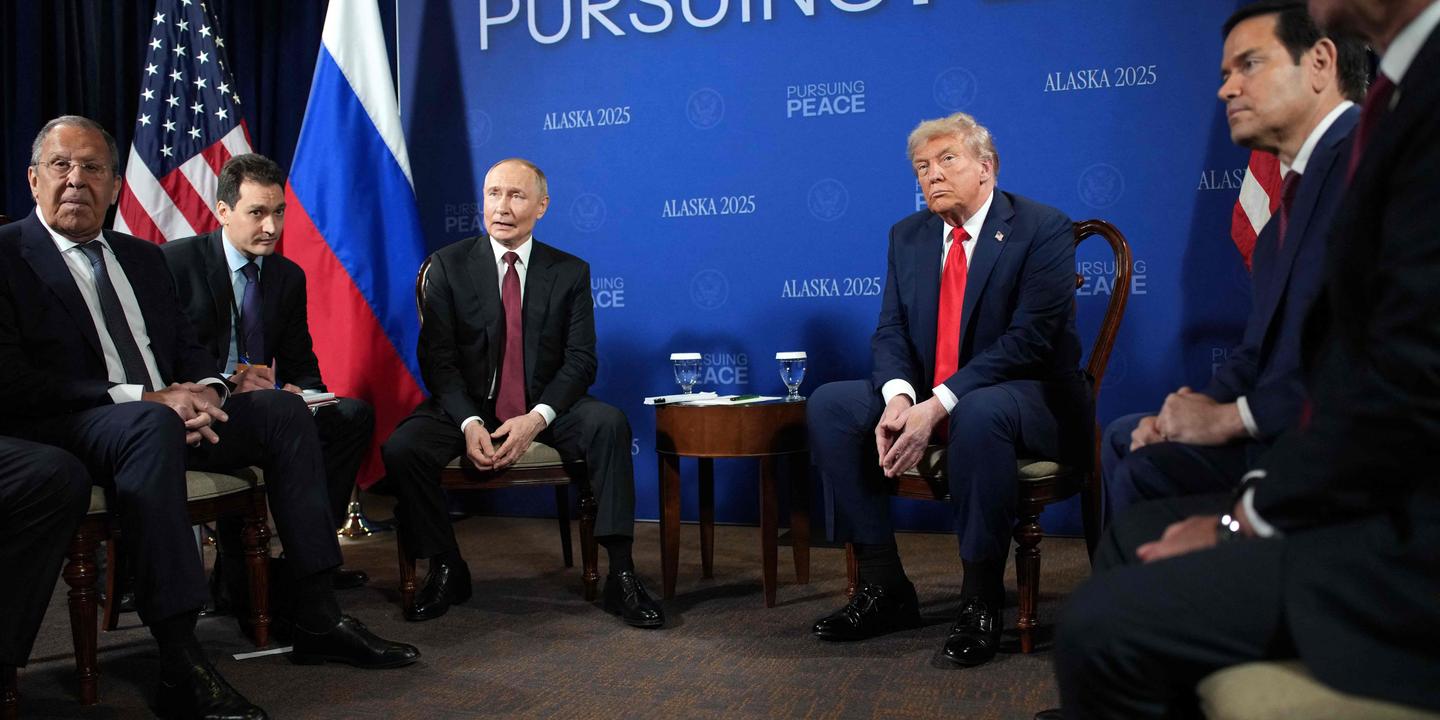 En direct, rencontre Poutine-Trump : le sommet historique entre les deux dirigeants et leurs conseillers est en cours - Le Monde.fr