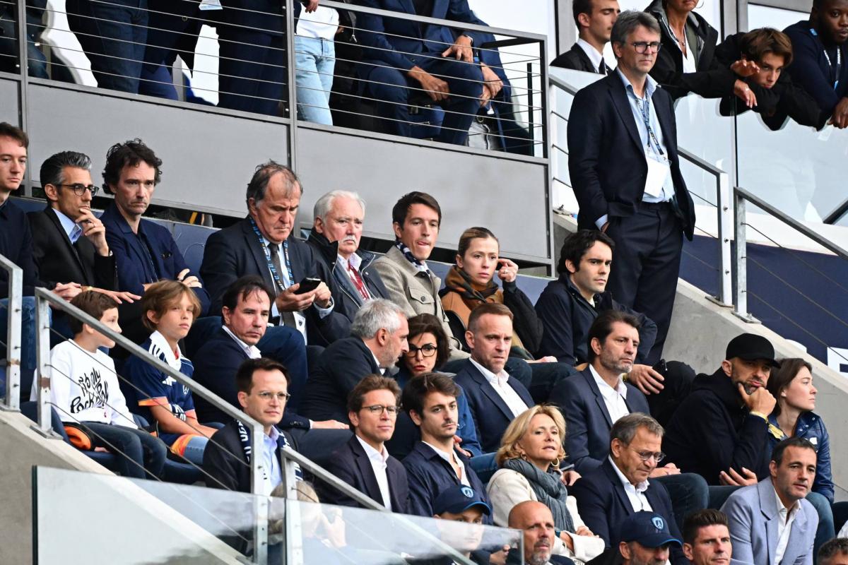 du beau monde en tribunes pour la première du Paris FC à Jean-Bouin