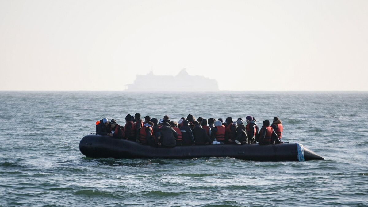 Traversées de la Manche : l’accord franco-britannique sur l’échange de migrants entre en vigueur ce mardi