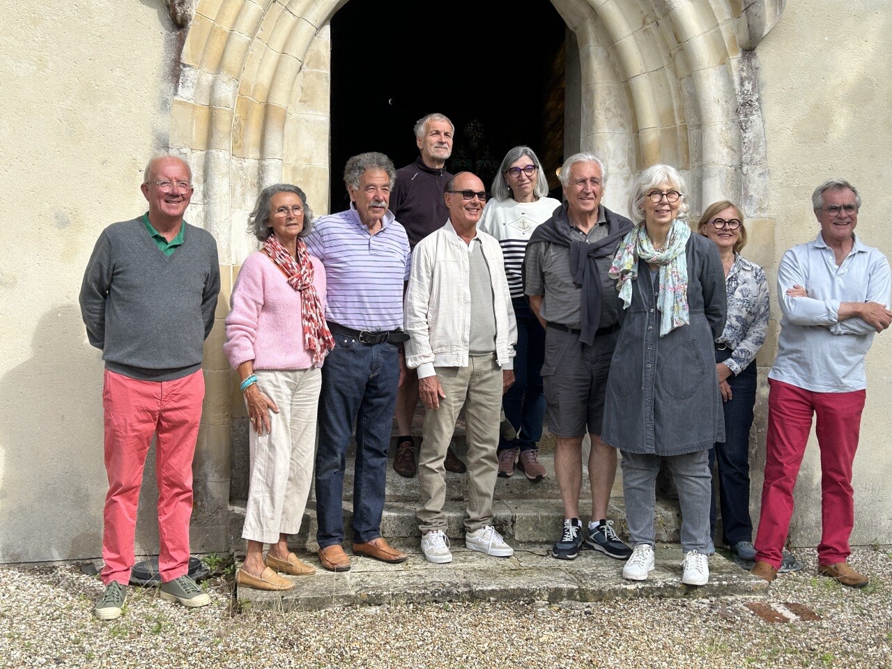 À Saint-Étienne-la-Thillaye, l'artiste peintre Florence Lepoutre investit l'église