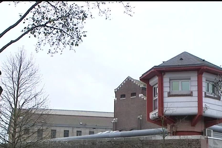 Un drone survole la prison de Rouen, le pilote retrouvé caché dans le coffre d'une voiture