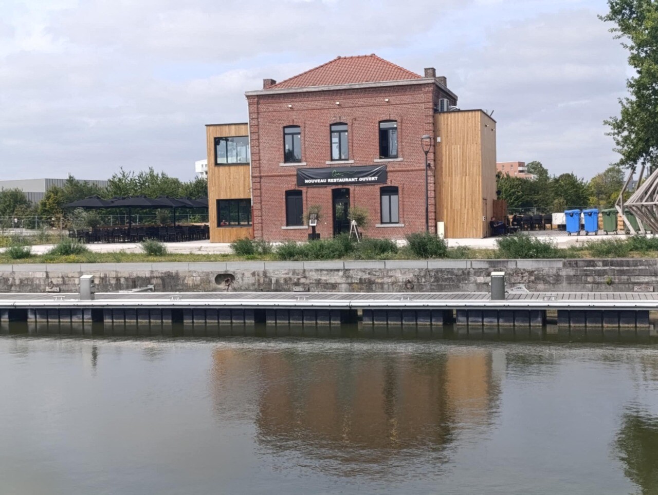 quand une ancienne maison éclusière devient un restaurant au fil de l’eau
