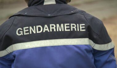 deux hommes en garde à vue