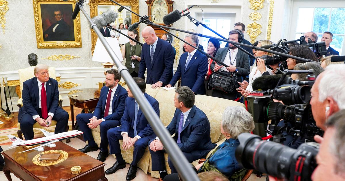 à la Maison Blanche, Donald Trump relègue les portraits d’Obama et des Bush dans l’escalier