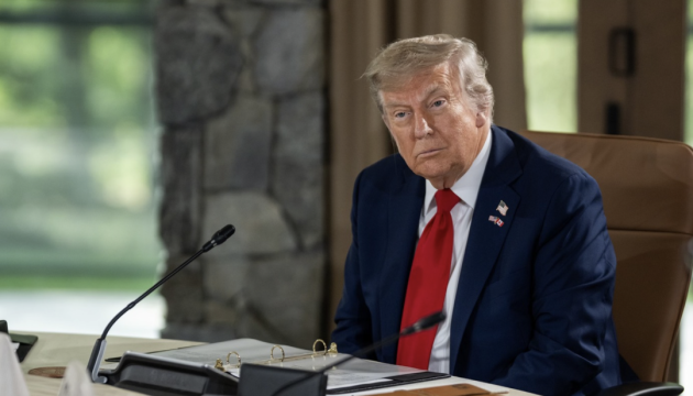 Trump menace la Russie de « très graves conséquences » si Poutine ne met pas fin à la guerre.