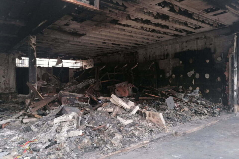 La Civette Kennedy de Sandrine et Gilles Michel avait été complètement détruite, ravagée par les flammes en juin 2023.