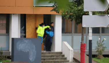 la surveillance policière paye, trois dealers interpellés, un gilet pare-balles retrouvé