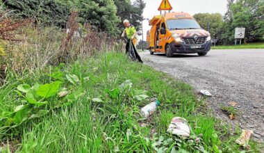 « Une vis sans fin, c’est désolant ! » : sur la rocade de Rennes, les agents de la Diro ramassent les déchets à la pelle
