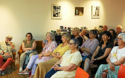 Les lectrices et lecteurs du territoire sont venus à la rencontre de Bérénice Pichat.