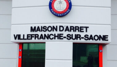 Après son évasion de la Talaudière, ce détenu terrorise le personnel pénitentiaire à Villefranche-sur-Saône
